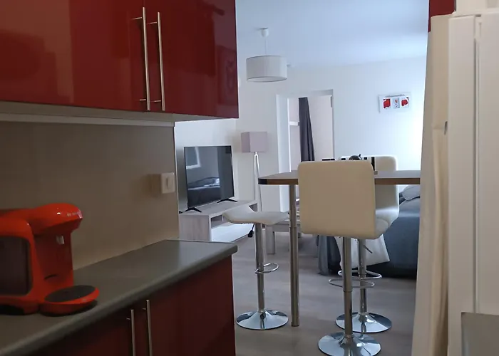 At Chris And Caro's Διαμέρισμα Νιμ