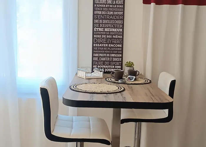 Appartement At Chris And Caro's