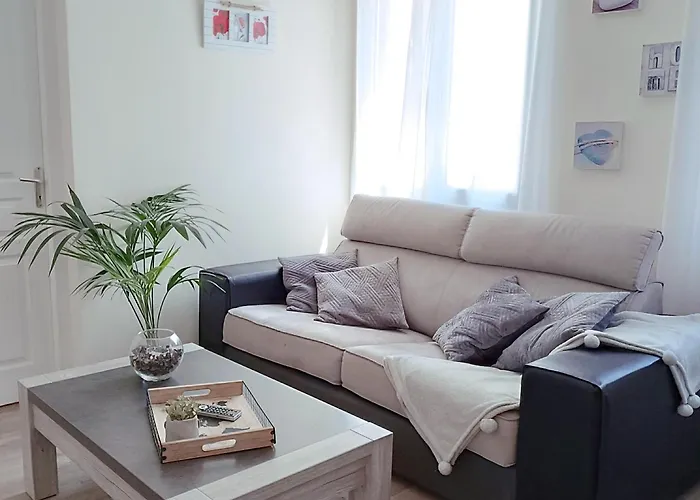 Appartement At Chris And Caro's *