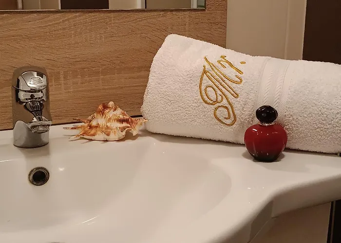 At Chris And Caro's Appartement Nîmes